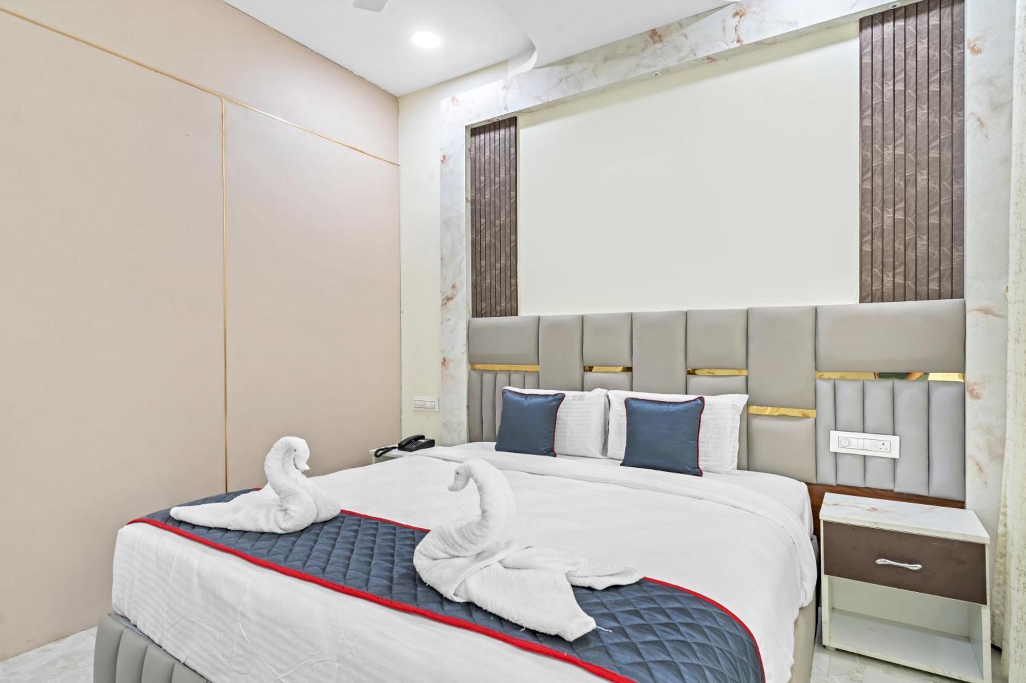 Hotel Sky Land Khammam Dış mekan fotoğraf