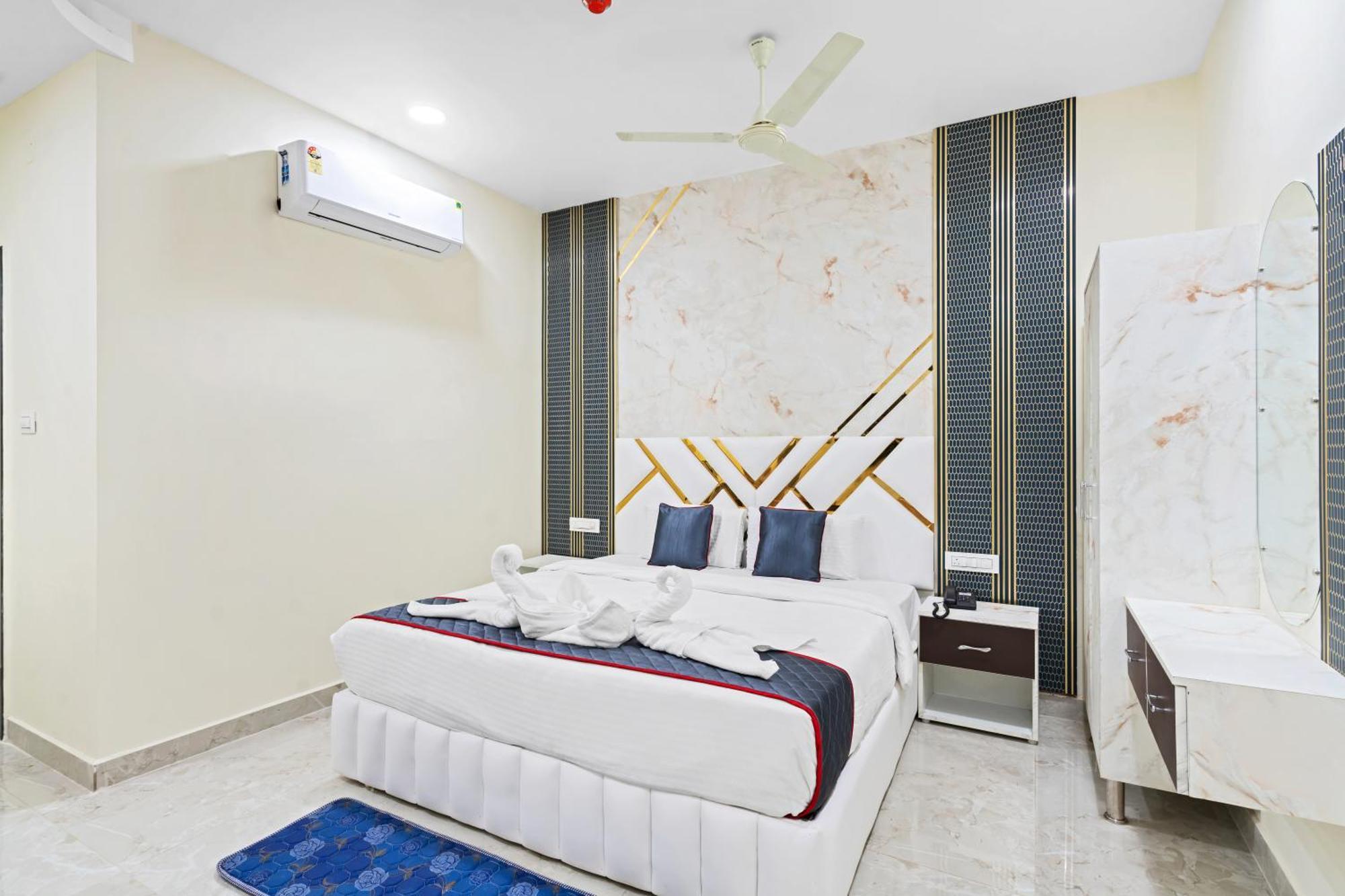 Hotel Sky Land Khammam Dış mekan fotoğraf